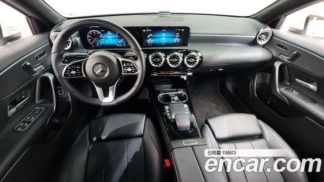 Mercedes-Benz A-Class 2022 — фото 7 из 20