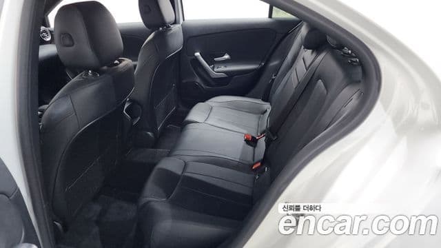 Mercedes-Benz A-Class 2022 — ფოტო 11/20