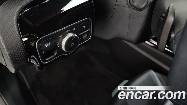 Mercedes-Benz A-Class 2022 — ფოტო 19/20