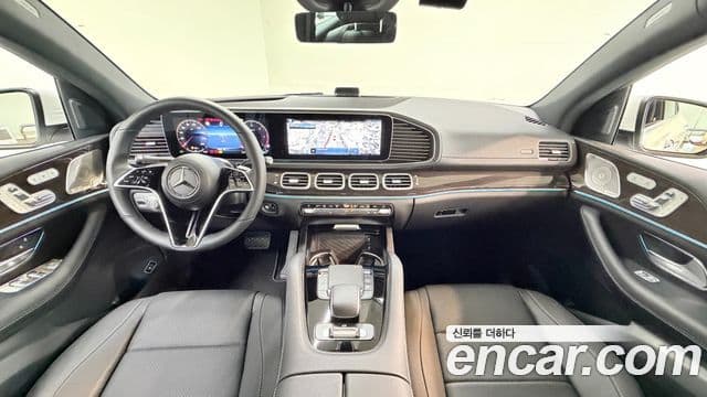 Mercedes-Benz GLE-Class 2025 — ფოტო 6/20