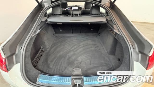 Mercedes-Benz GLE-Class 2025 — ფოტო 18/20