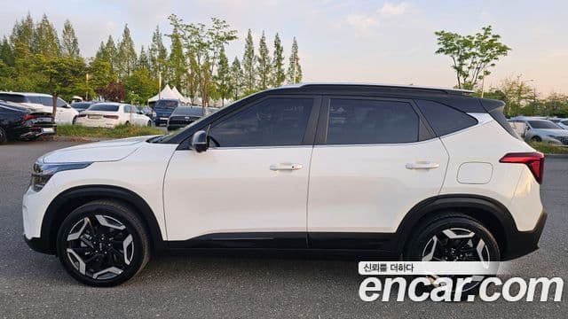 Kia Seltos 2023 — фото 19 из 20