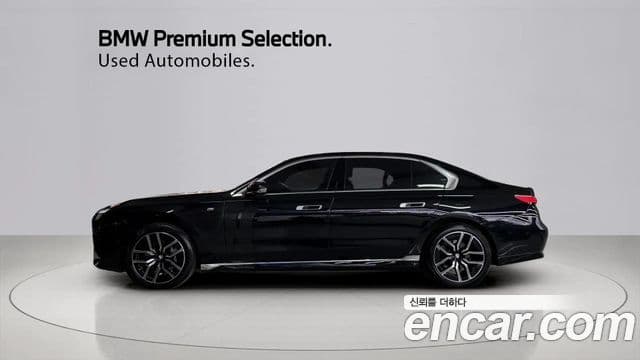 BMW 7 Series 2024 — ფოტო 18/20