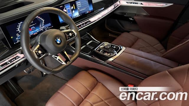 BMW 7 Series 2024 — ფოტო 10/20