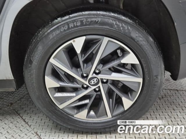 Hyundai Tucson Hybrid 2021 — ფოტო 11/19