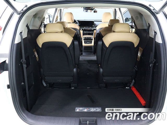Kia Carnival 2022 — Фото 4/20