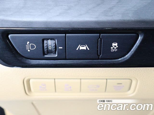 Kia Carnival 2022 — Фото 12/20