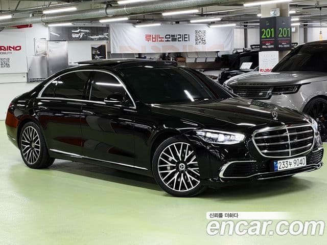 Mercedes-Benz S-Class 2022 — Photo 15/20