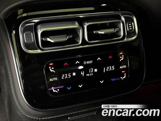 Mercedes-Benz S-Class 2022 — Photo 10/20