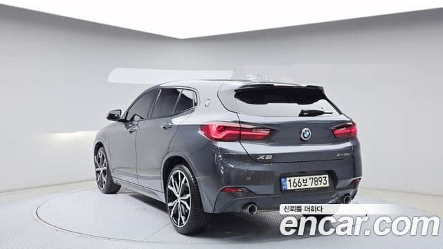 BMW X2 2021 — Photo 2/19
