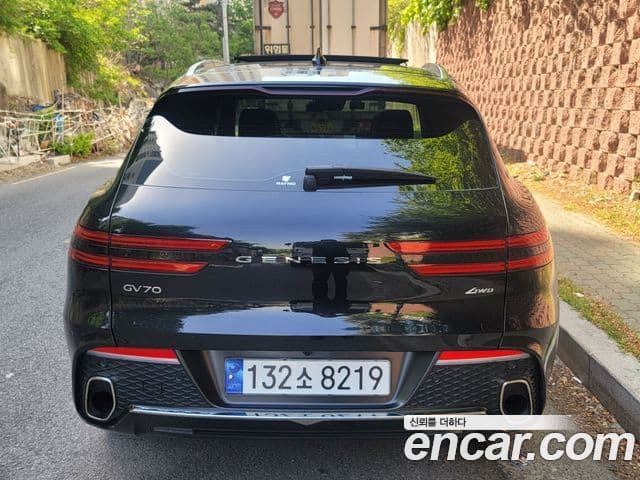 Genesis GV70 2023 — Şəkil 3/20