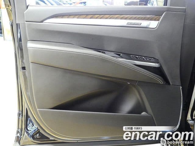 Cadillac Escalade 2025 — Şəkil 11/20