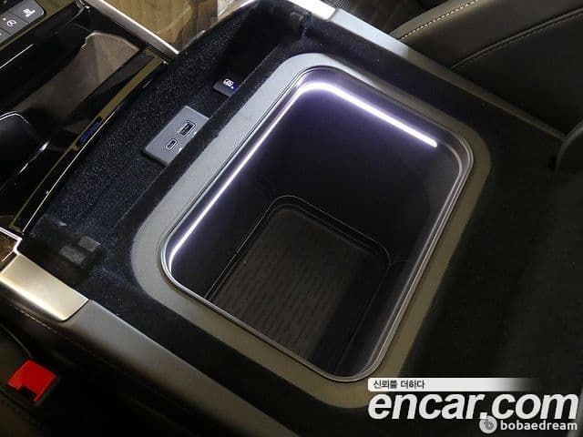 Cadillac Escalade 2025 — Şəkil 19/20
