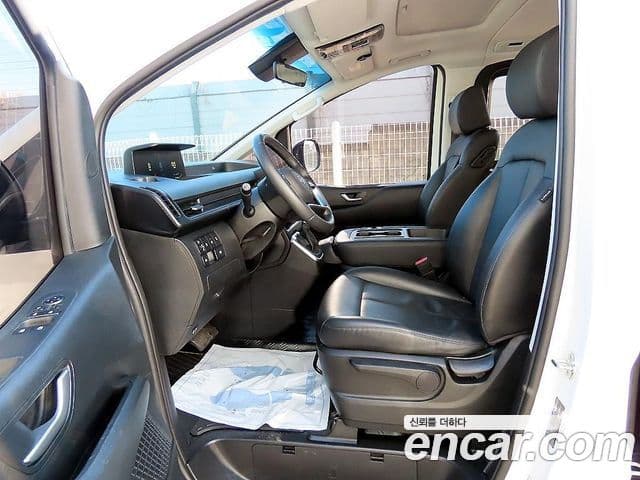 Hyundai Staria 2023 — Şəkil 9/18