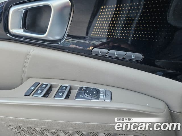 Kia Carnival 2025 — фото 14 из 20