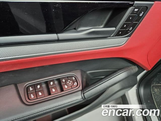 Porsche Cayenne 2025 — Şəkil 7/19