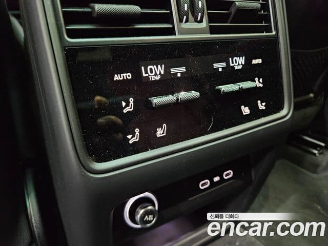 Porsche Cayenne 2025 — фото 13 из 19