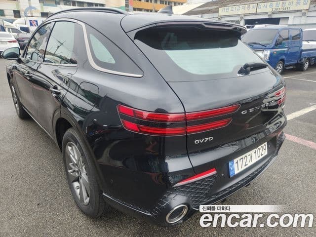 Genesis GV70 2024 — фото 10 из 20