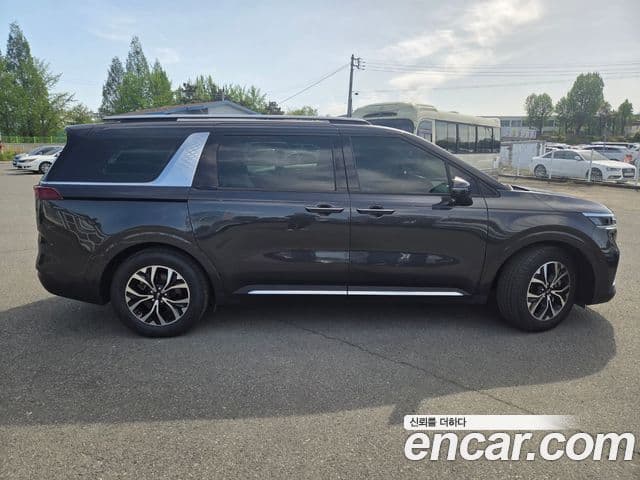 Kia Carnival 2020 — ფოტო 5/20