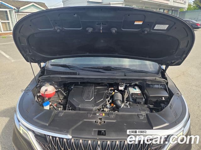 Kia Carnival 2020 — ფოტო 9/20
