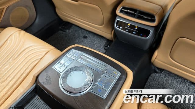 Genesis Electrified G80 2020 — Şəkil 17/20