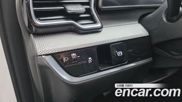 Kia Sportage 2021 — ფოტო 13/20