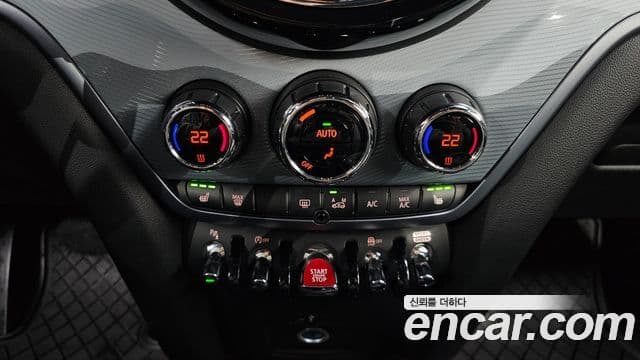 Mini Cooper S Countryman 2023 — фото 20 из 20