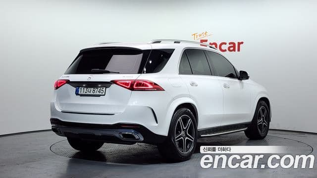 Mercedes-Benz GLE-Class 2021 — ფოტო 2/20
