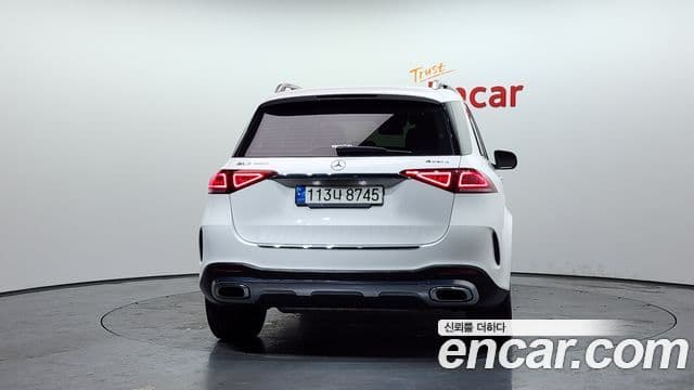 Mercedes-Benz GLE-Class 2021 — ფოტო 4/20