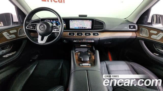 Mercedes-Benz GLE-Class 2021 — ფოტო 7/20