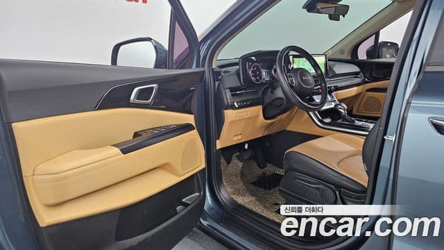 Kia Carnival 2022 — Фото 10/20
