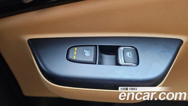 Kia Carnival 2022 — Фото 19/20