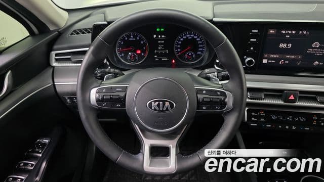 Kia K5 2021 — Şəkil 13/20