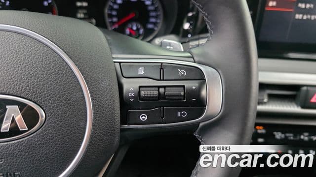 Kia K5 2021 — Şəkil 15/20