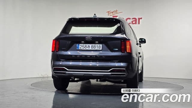 Kia Sorento 2021 — ფოტო 4/20