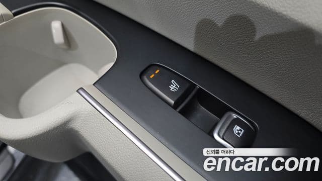 Kia Sorento 2021 — ფოტო 19/20