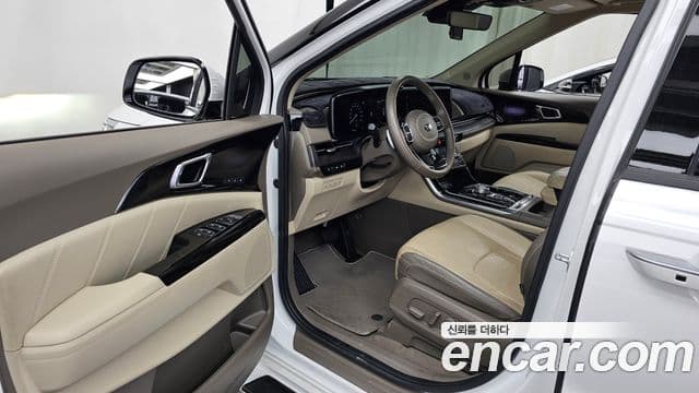Kia Carnival 2021 — ფოტო 9/20
