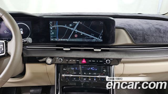 Kia Carnival 2021 — ფოტო 14/20