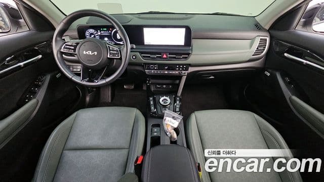 Kia Seltos 2022 — ფოტო 7/20