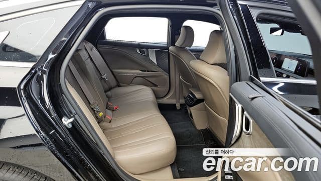 Kia K8 2023 — ფოტო 11/20