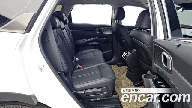 Kia Sorento 2023 — ფოტო 11/20