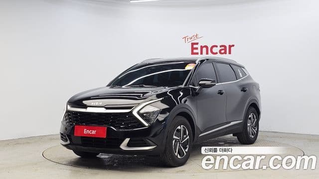 Kia Sportage 2023 — Фото 1/20