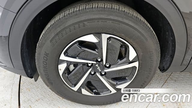 Kia Sportage 2023 — Фото 5/20