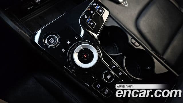 Kia Sportage 2023 — Фото 9/20