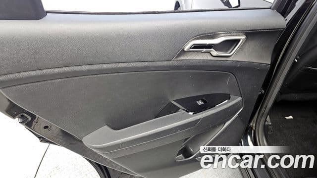 Kia Sportage 2023 — Photo 28/37