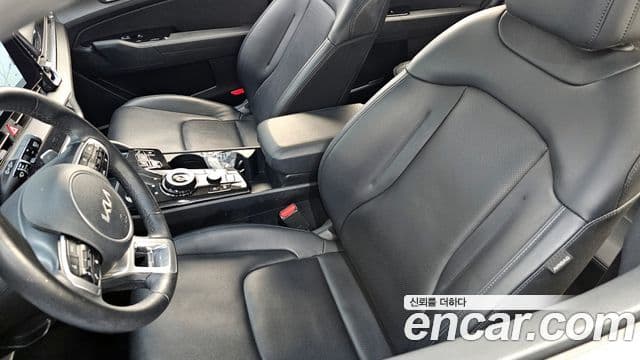 Kia Sportage 2023 — Photo 36/37