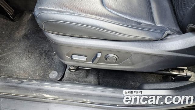 Kia Sportage 2023 — Photo 2/37