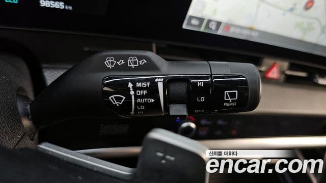 Kia Sportage 2023 — Photo 11/37