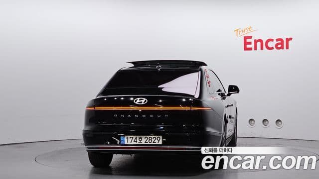 Hyundai Grandeur 2023 — ფოტო 4/20