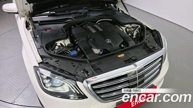 Mercedes-Benz S-Class 2019 — Photo 19/30